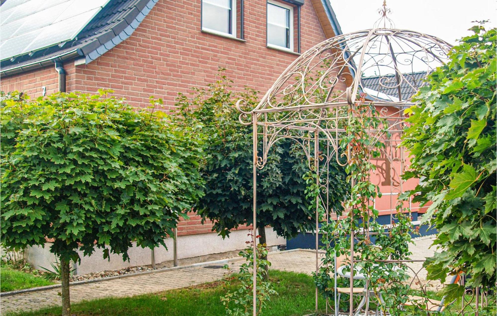 3 Bedroom Beautiful Home In Neubrandenburg Exterior foto